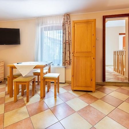 Varazsko Apartman Gyula Apartment Екстериор снимка